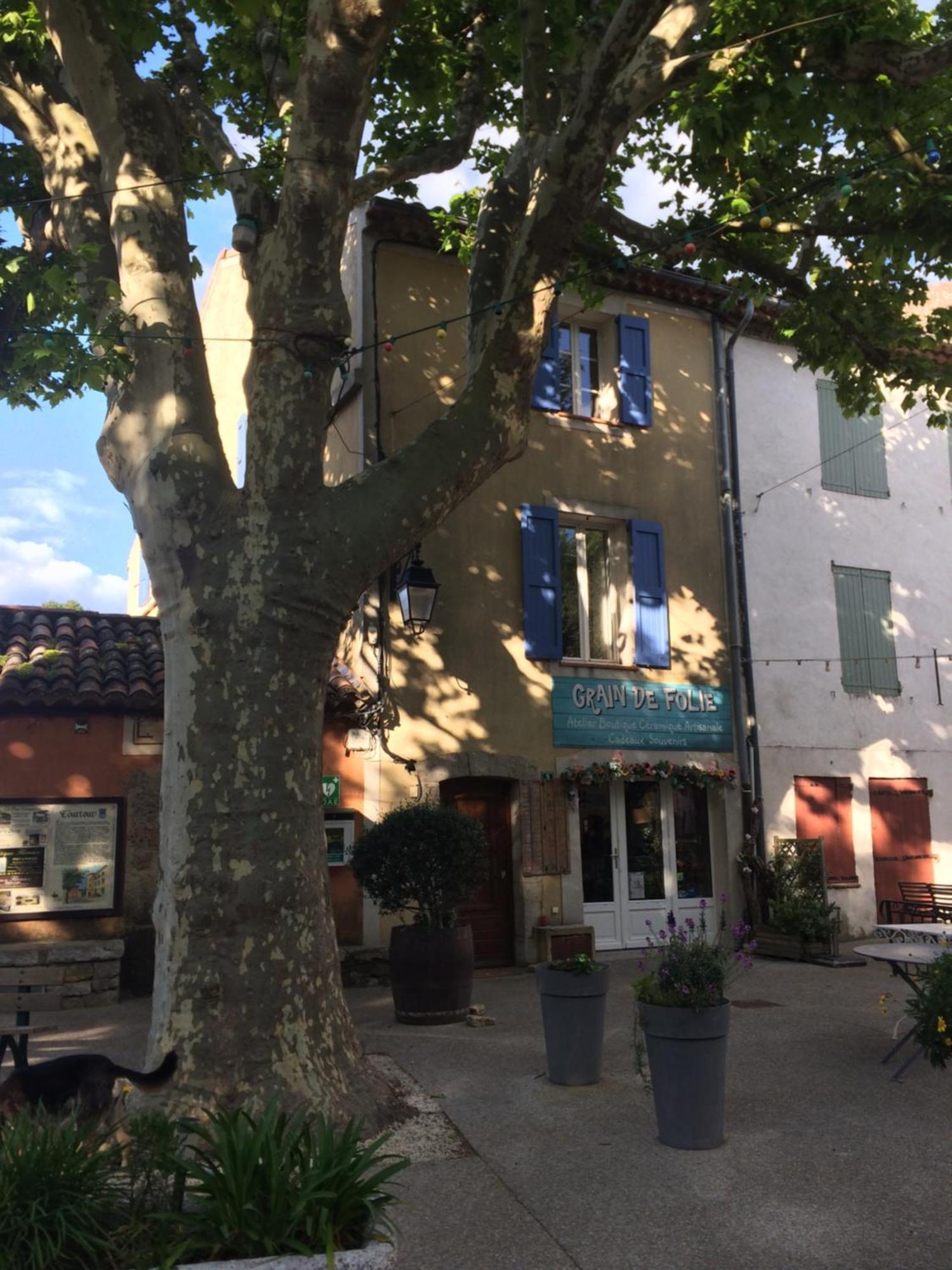 Au Coeur Du Village Provencal Tourtour Exterior foto